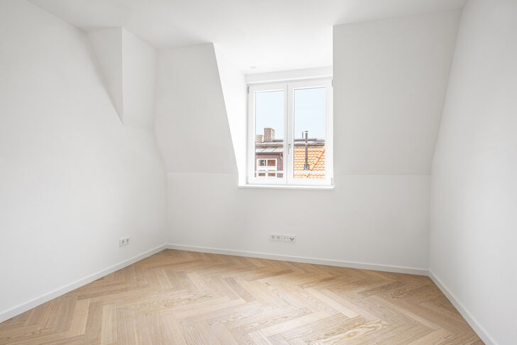 Lichterfülltes Schlafzimmer