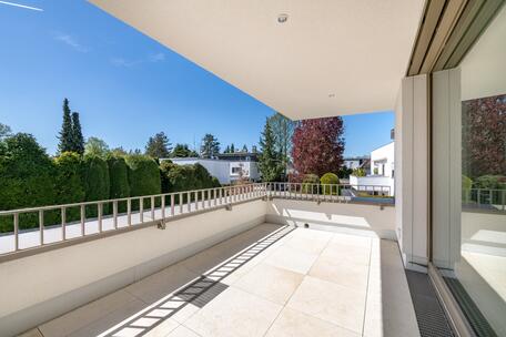 Exclusive 4-room new-build apartment with ideal orientation and sunny loggias