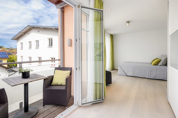 Gästezimmer mit eigenem Balkon