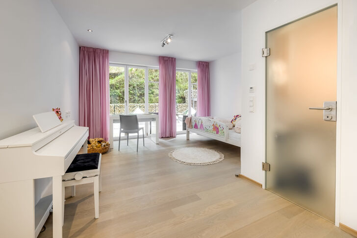 Kinderzimmer mit eigenem Bad