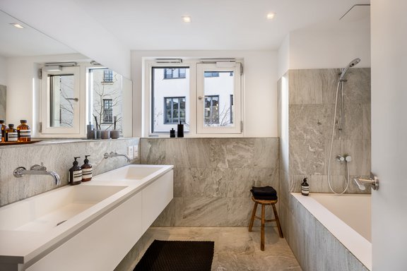 Masterbad mit Granit