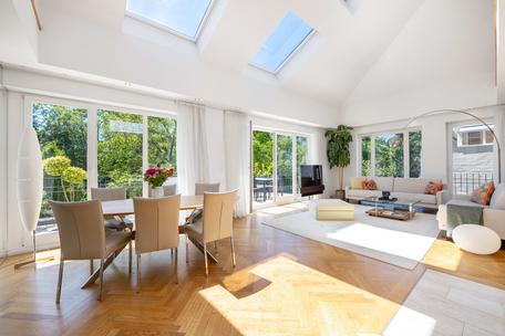 Exclusive, light-flooded roof terrace apartment with south terrace in top location at the Canaletto