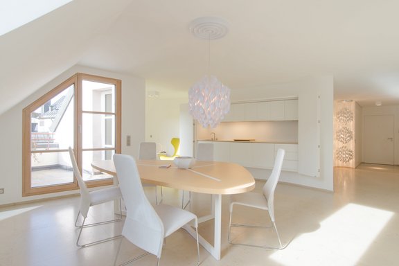 Essbereich mit Küche