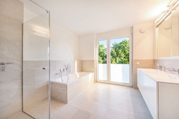 Light-Filled Master Bathroom