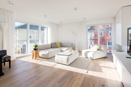 Light-filled living