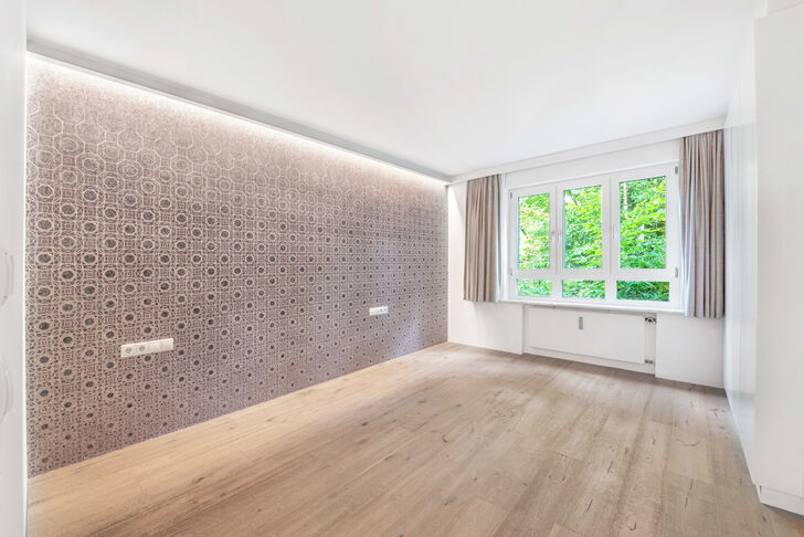 Masterschlafzimmer mit Bad