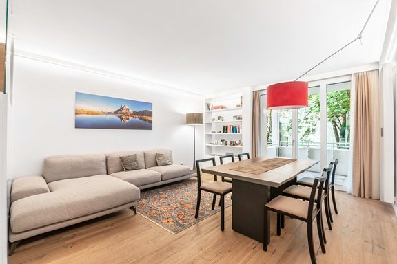 Stilvoll Wohnen und Essen