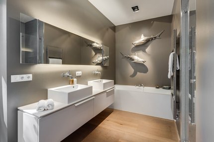 Masterbad en suite mit Dusche und Badewanne