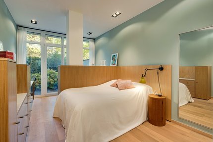 Kinderzimmer mit Maßeinbauten