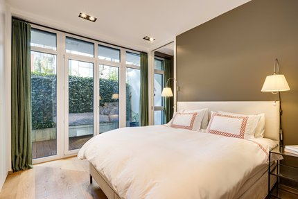 Masterschlafzimmer mit Masterbad en suite