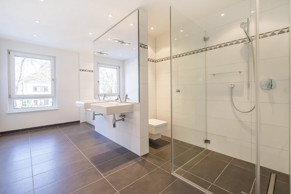 Elegantes Badezimmer