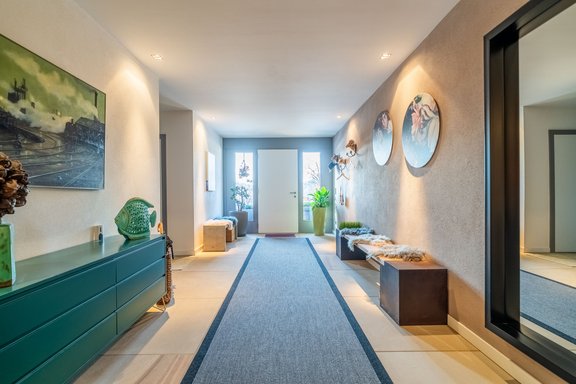 An entrance with a touch of style