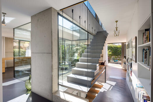 Attraktives Glas-Atrium