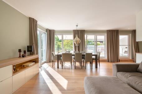 3-Zimmer-Wohnung mit Penthouse-Flair, drei Dachterrassen und privatem Liftlanding
