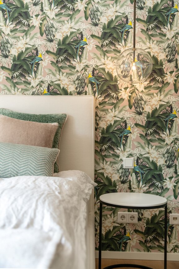 English-style designer wallpaper