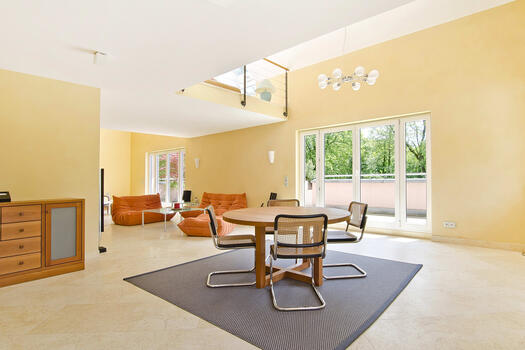 Light flooded living area