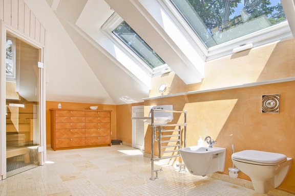 Luxuriöses Wellnessbad