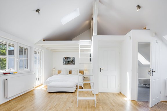 Dachstudio mit Empore