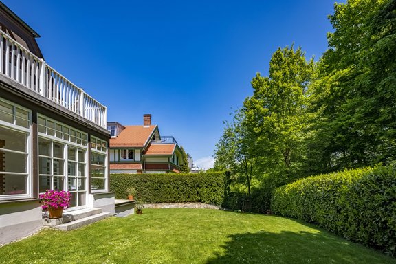 Gepflegter Südwest-Garten