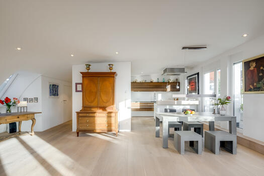 Cooking/dining area