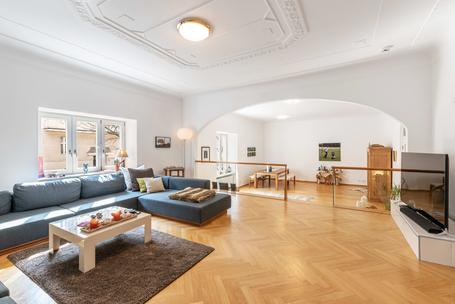 Exquisite Jugendstil-Wohnung in Stadtpalais von 1910