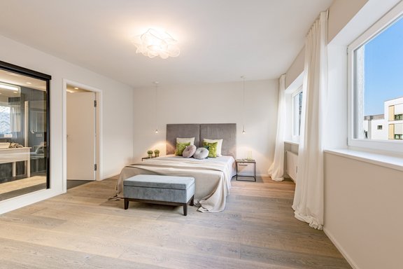 Schlafzimmer mit Ankleide