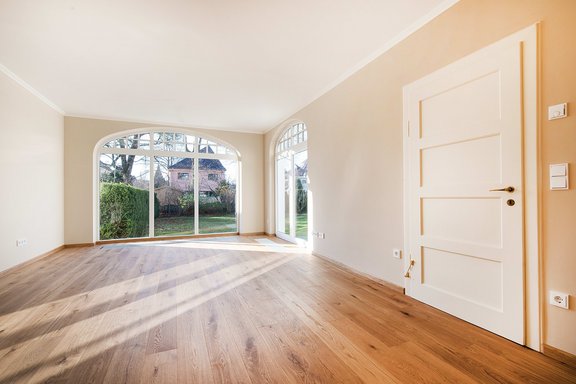 Living room filled with lights
