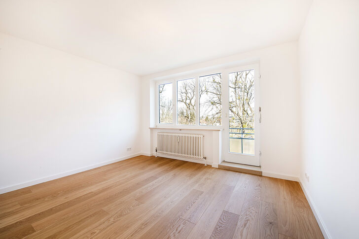 Kinderzimmer mit Balkon