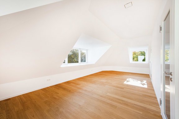 Arbeits oder Kinderzimmer