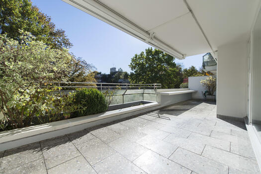 Large sunny south facing terrace