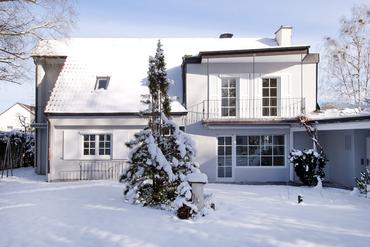 Excellently renovated 50s villa at the Pasinger Stadtpark
