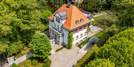 Exzellent sanierte Villa von 1924 mit einmaligem Charme am Isarhochufer