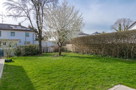 Sonnenverwöhnte Gartenoase