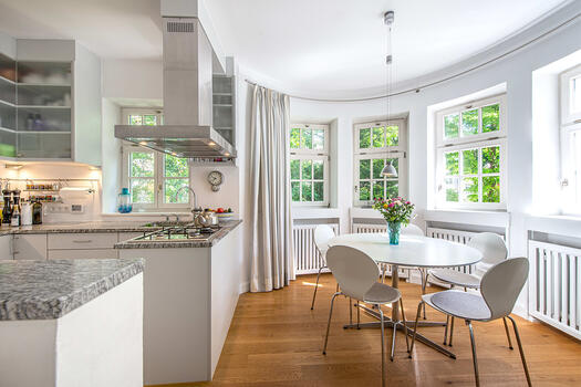 Kitchen with breakfast place