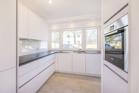 High quality fitted kitchen