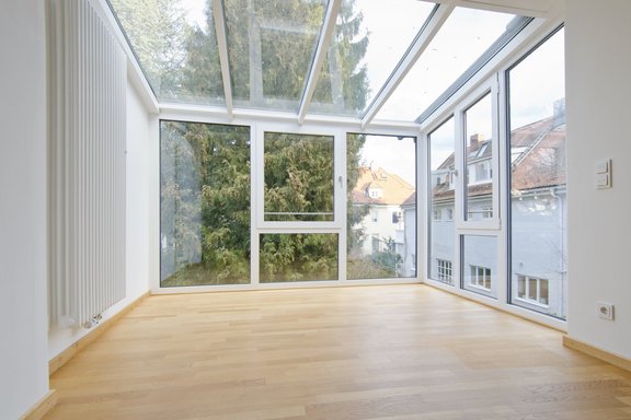 Zimmer mit Wintergarten
