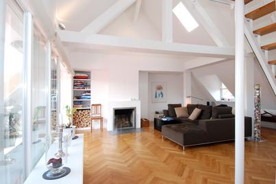 Exzellente Dachterrassenwohnung mit offenem Kamin und Galerie