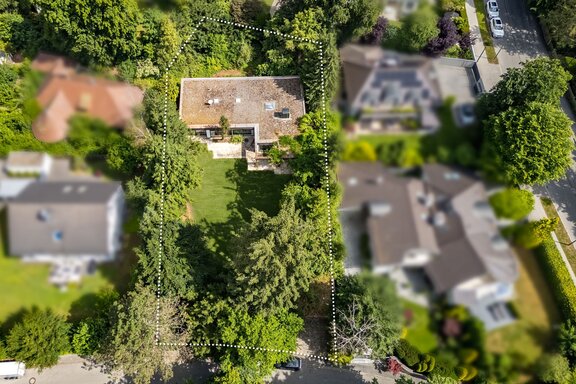 Bird's eye view of the property