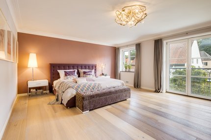 Ruhiges Masterschlafzimmer