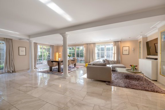 Repräsentatives Wohnen mit Blick in den Südgarten