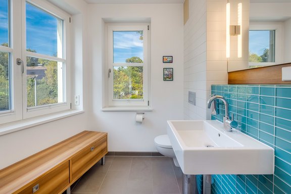 Zusätzliches Duschbad