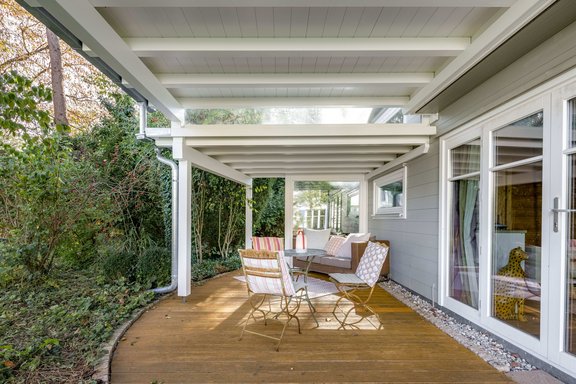 Überdachter Freisitz