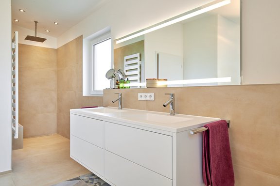 Zeitlos-elegantes Duschbad