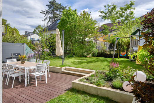 Sunny south garden
