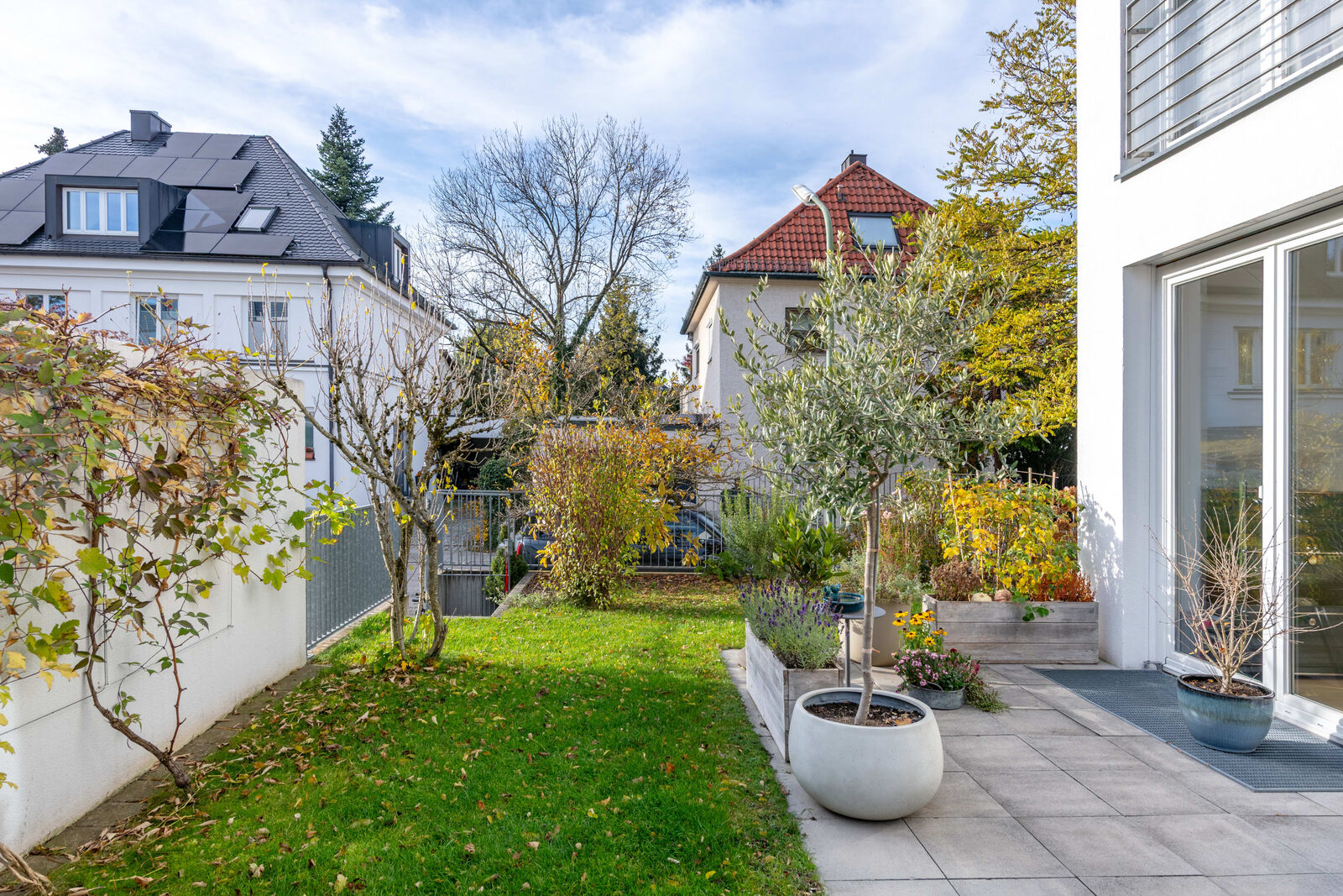 Privatgarten nach Süden und Westen