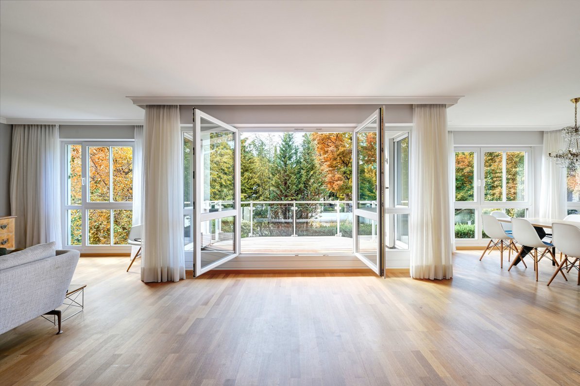 Living area with a view of nature