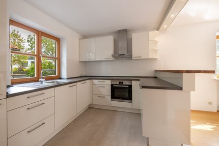 Komplett ausgestattete Einbauküche