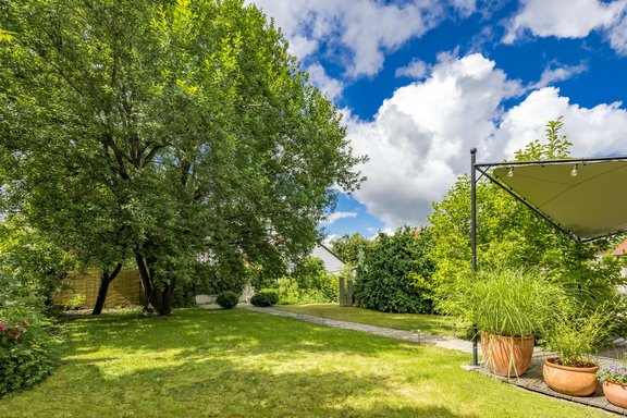 Sichtgeschützter Südgarten