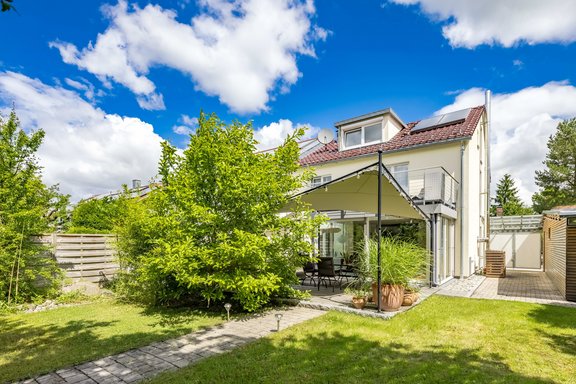 2005 kernsaniertes Haus