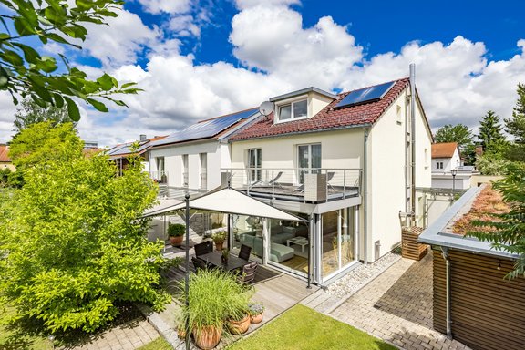 Sonnenerfüllter Wintergarten